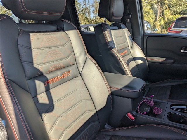 Used 2025 Nissan Frontier PRO-4X w/ Pro Premium Package image 34