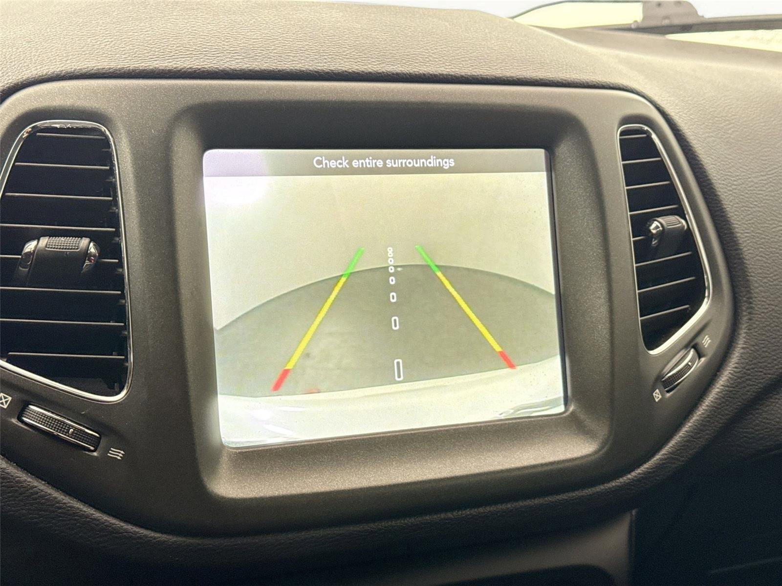 Used 2020 Jeep Compass Trailhawk image 24