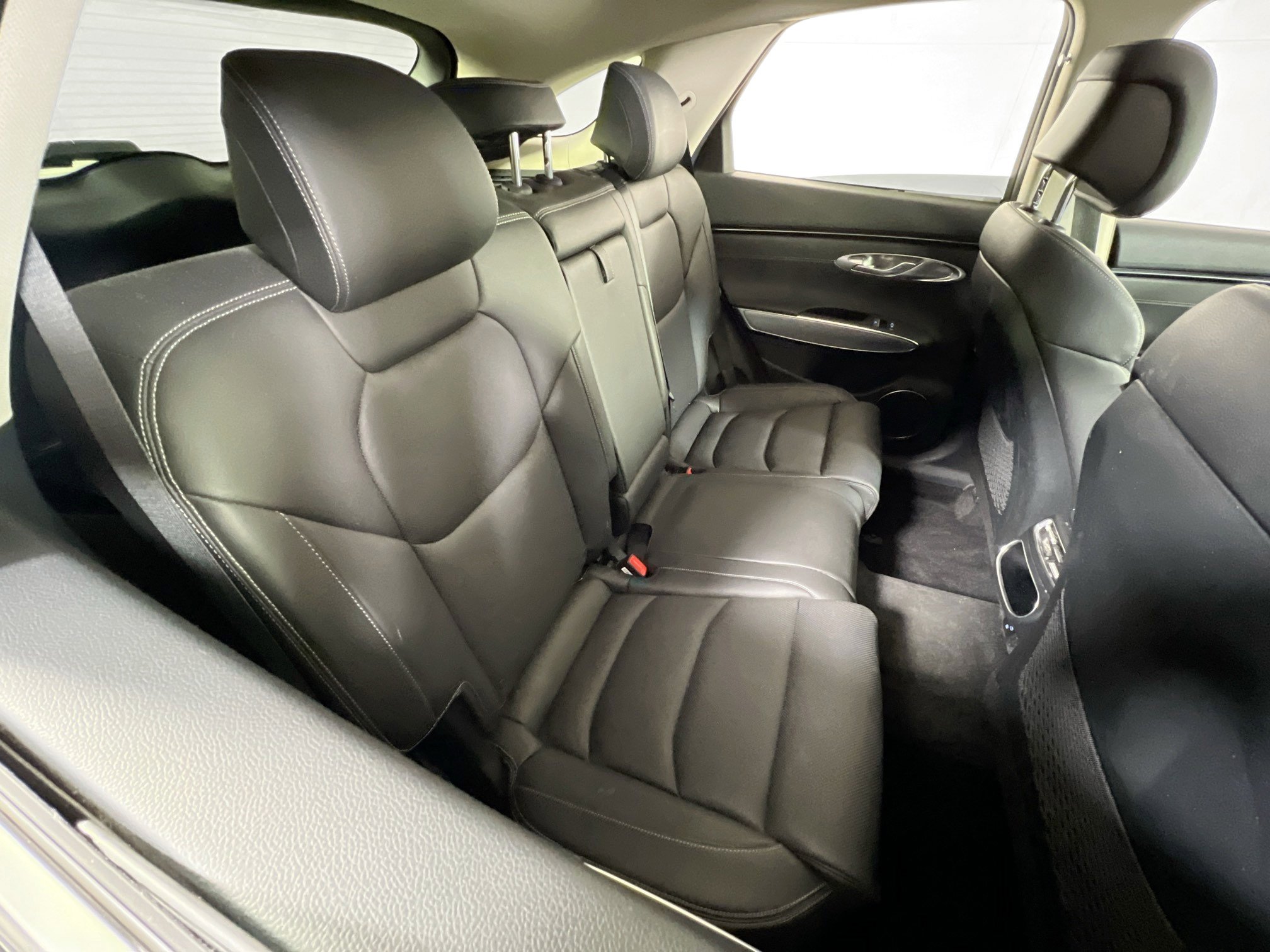 Used 2023 Genesis GV70 2.5T w/ Select Package image 27