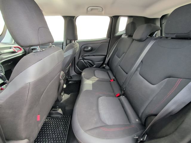 Used 2021 Jeep Renegade Trailhawk w/ Trailer Tow Group AWD/4WD image 13