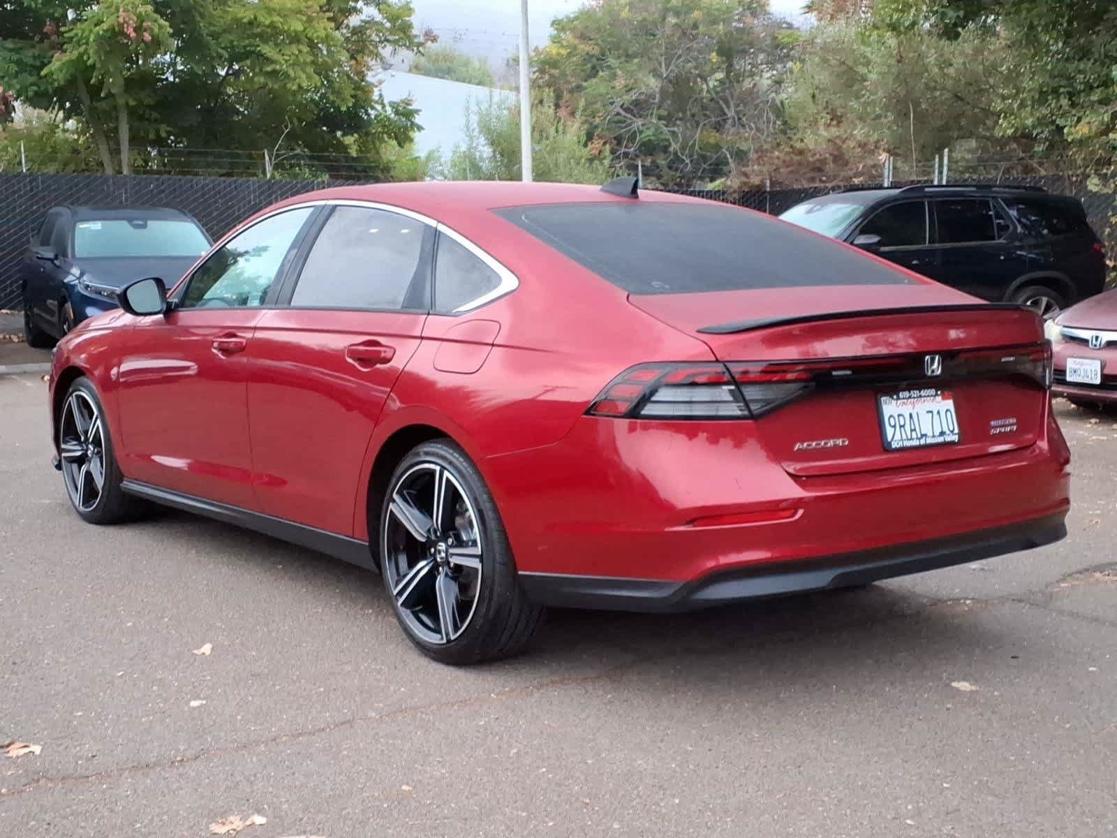 Used 2025 Honda Accord Sport image 6