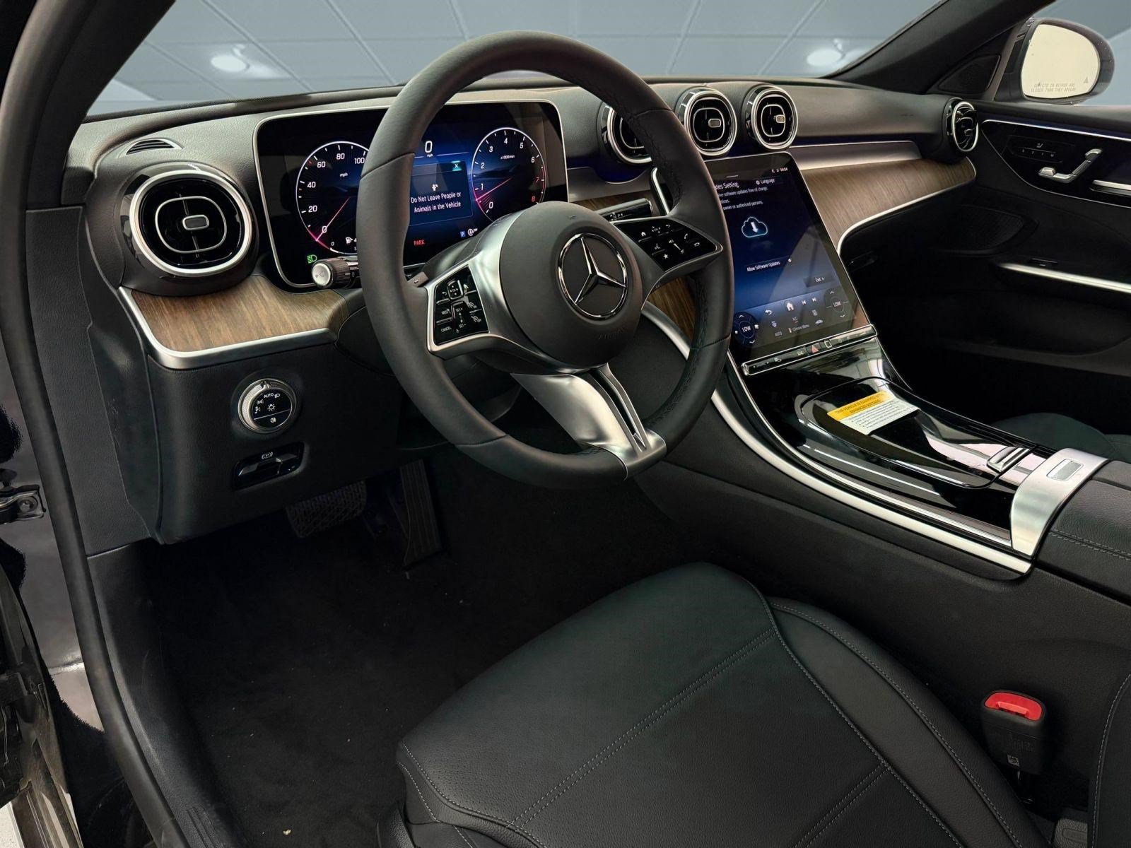 New 2026 Mercedes-Benz C 300 4MATIC Sedan image 4