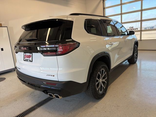Used 2025 GMC Acadia AT4 w/ Luxury Package image 9