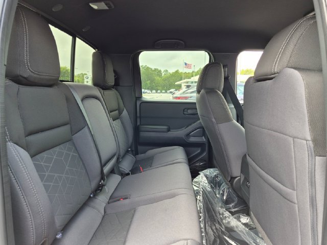 New 2026 Nissan Frontier SV w/ Tow Package AWD/4WD image 33