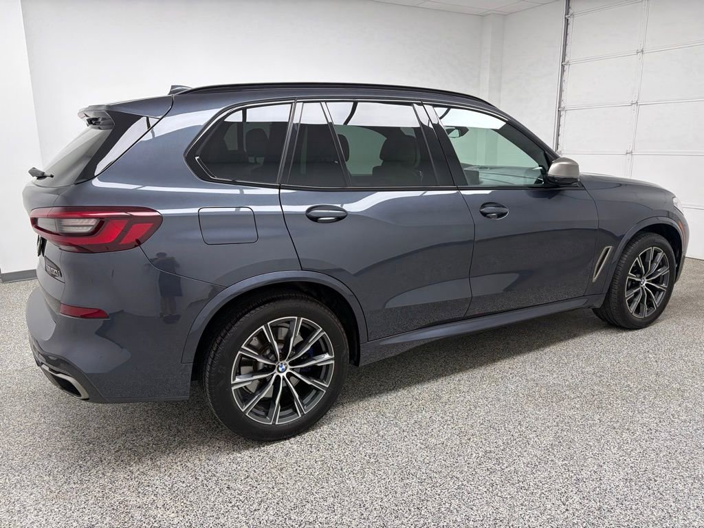 Used 2022 BMW X5 M50i w/ Executive Package image 6