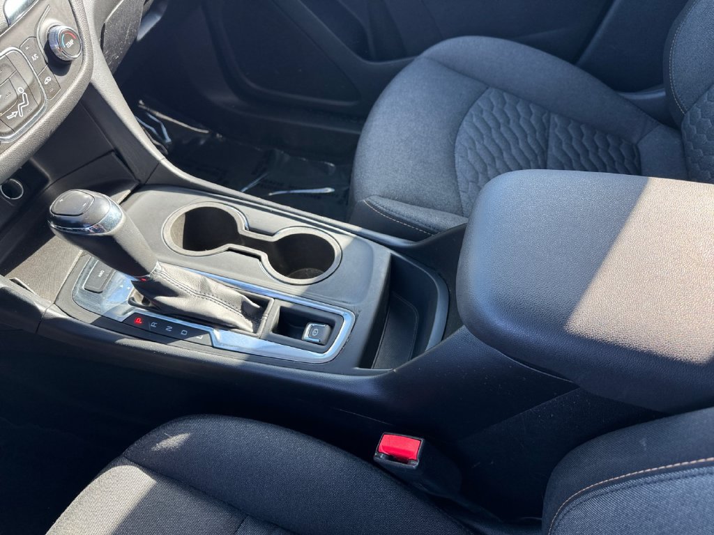 Used 2018 Chevrolet Equinox LT AWD/4WD image 26