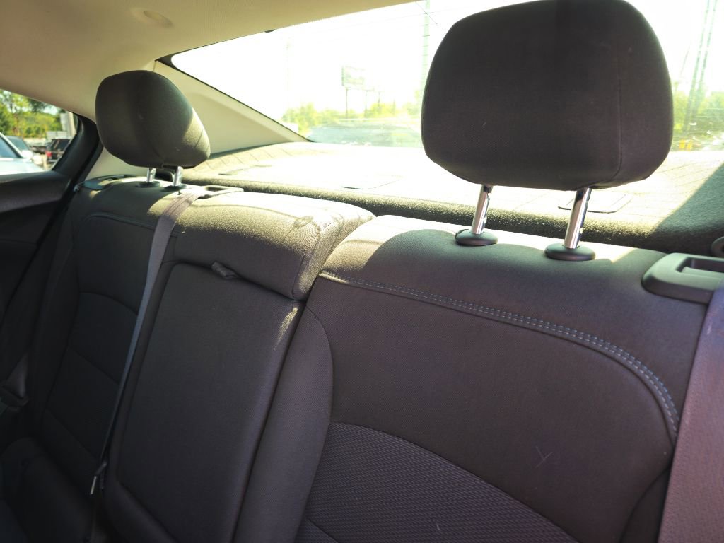 Used 2017 Chevrolet Cruze LT image 40