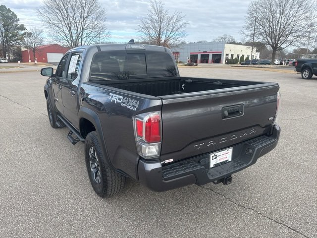 Used 2020 Toyota Tacoma TRD Off-Road image 3