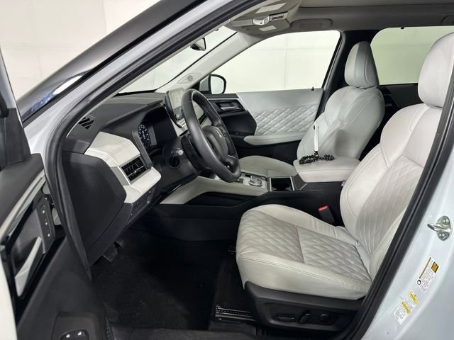 Used 2024 Mitsubishi Outlander SEL image 10