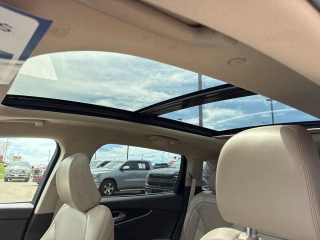 Used 2023 Lincoln Nautilus Reserve w/ Equipment Group 201A image 17