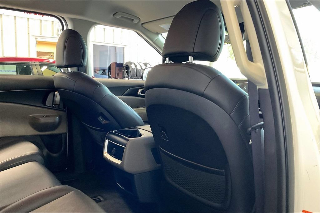 Used 2026 Kia Carnival FWD image 21
