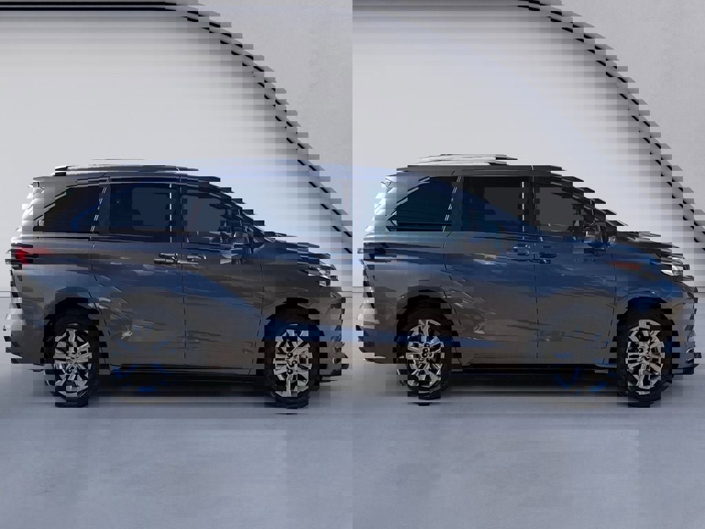 Used 2023 Toyota Sienna Platinum image 6