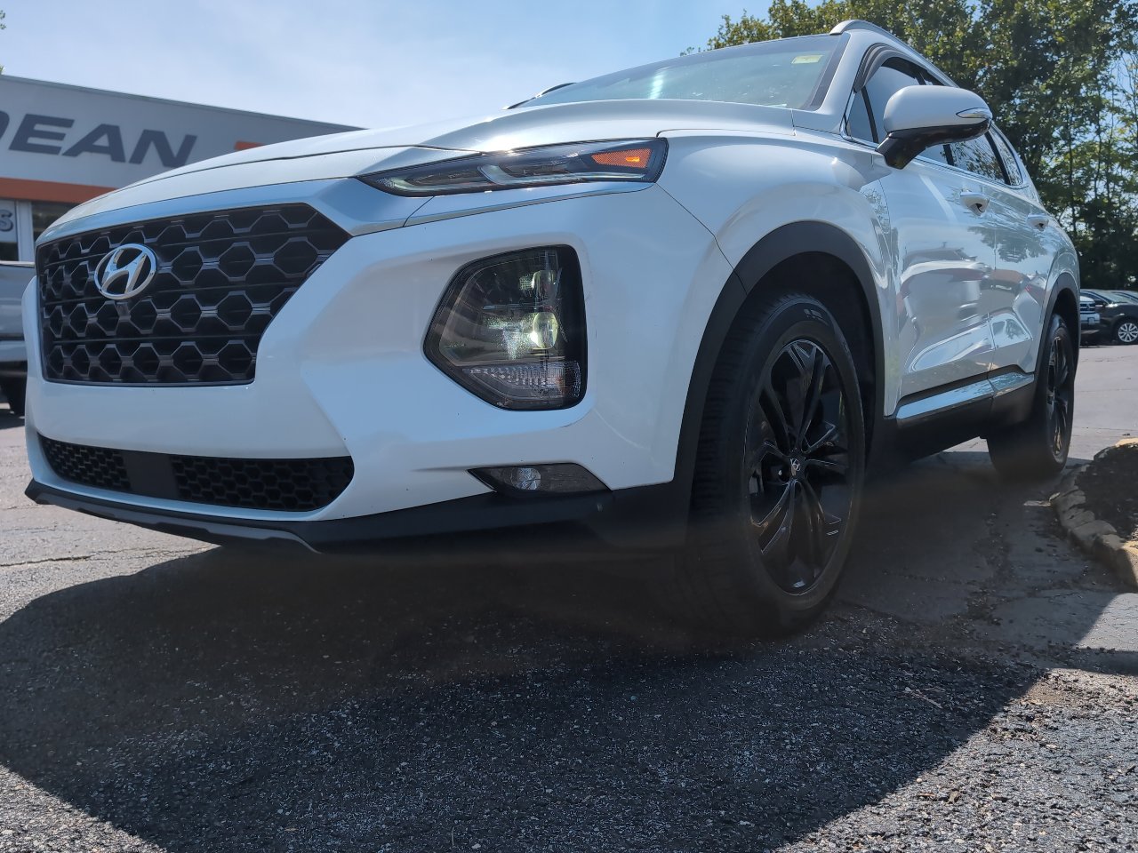 Used 2019 Hyundai Santa Fe FWD image 3