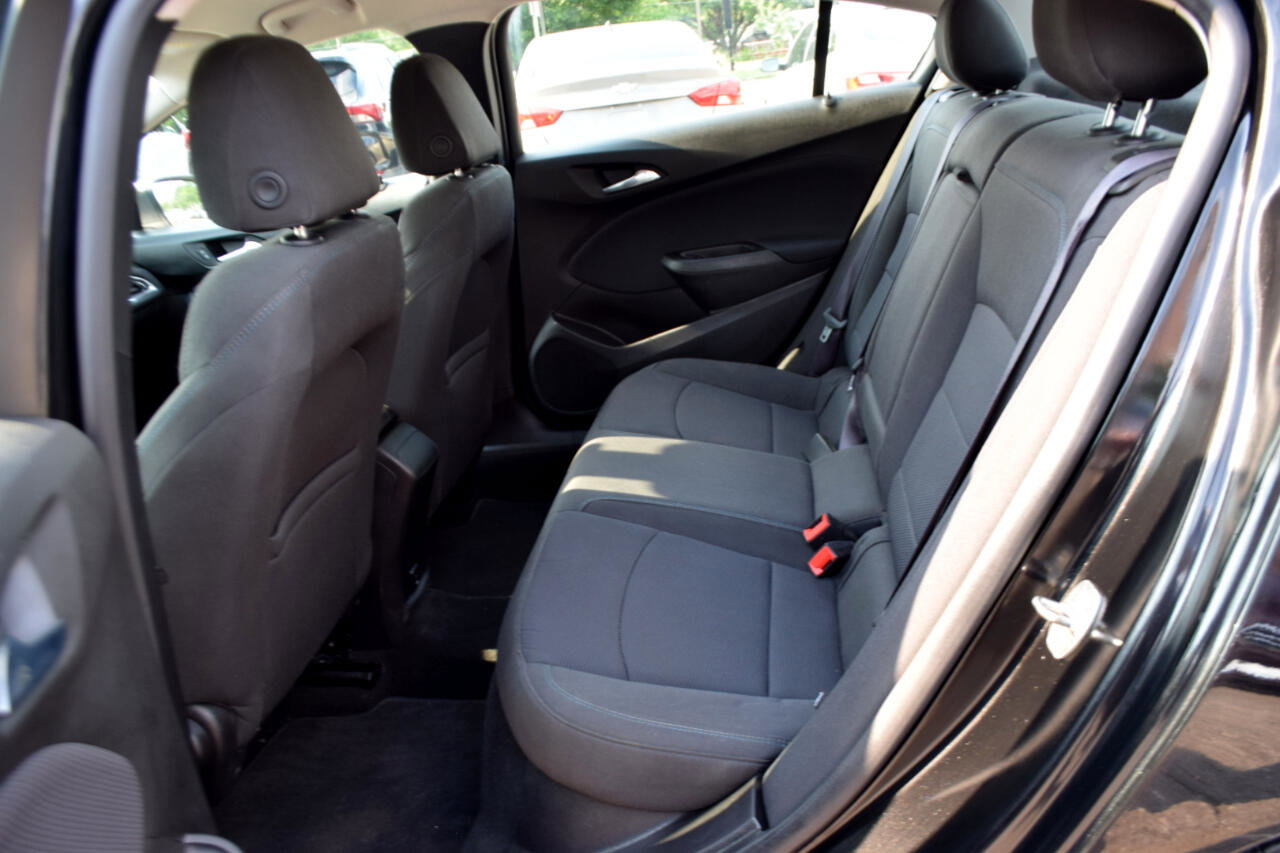 Used 2017 Chevrolet Cruze LT image 24
