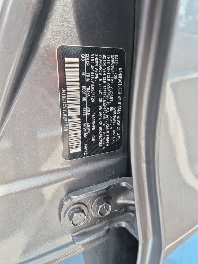 Used 2020 Nissan Rogue Sport SV image 11