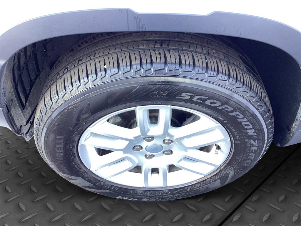 Used 2023 Land Rover Defender 110 S image 22