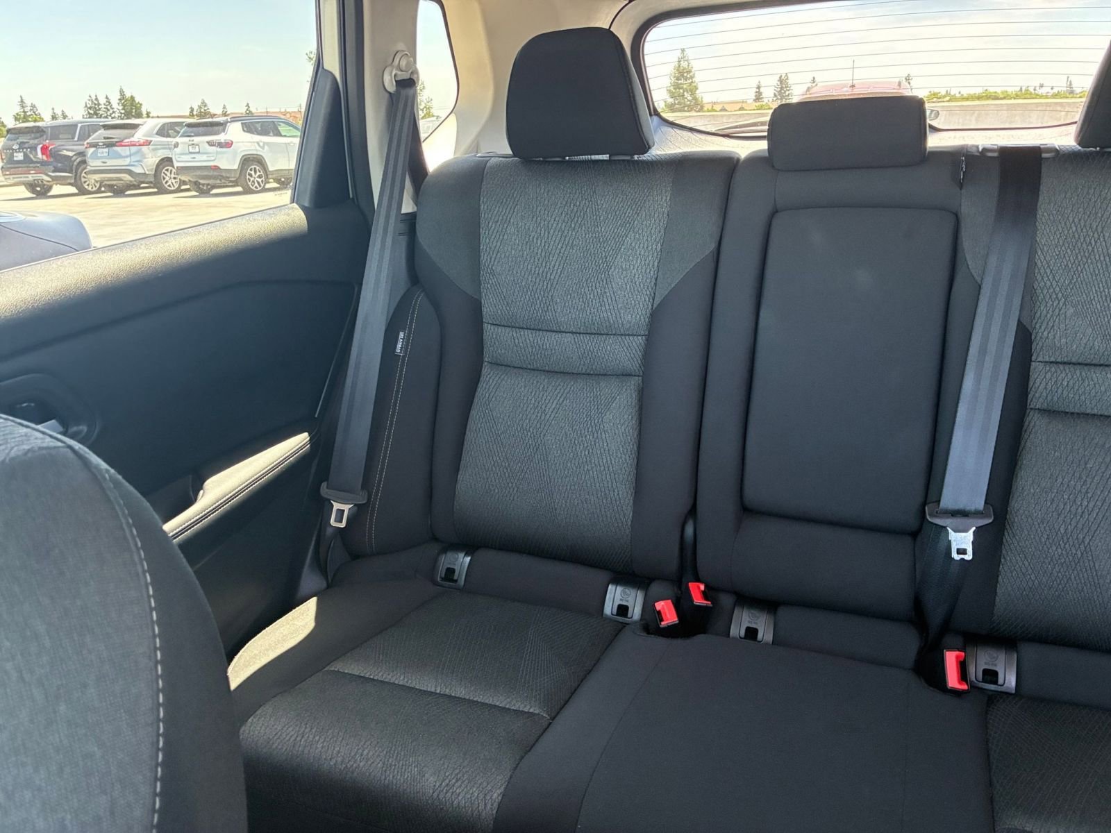 Used 2025 Nissan Rogue SV FWD image 41