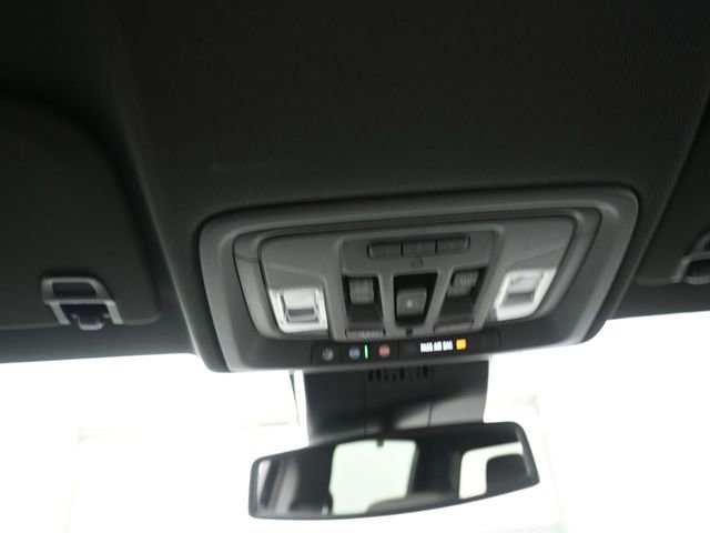 Used 2023 Chevrolet Silverado 1500 ZR2 image 12