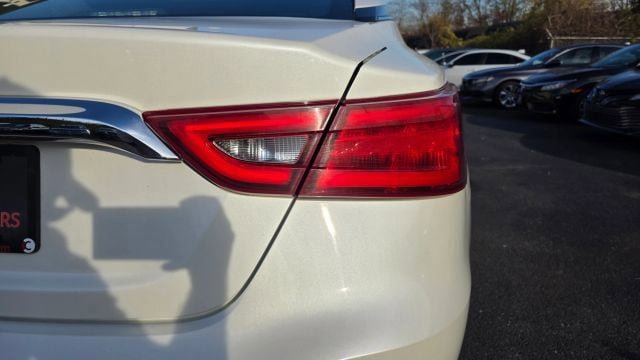 Used 2017 Nissan Maxima 3.5 S FWD image 21