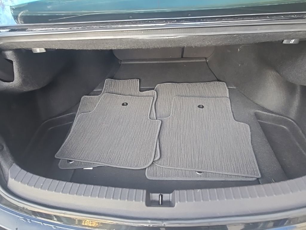 Used 2020 Acura TLX image 32