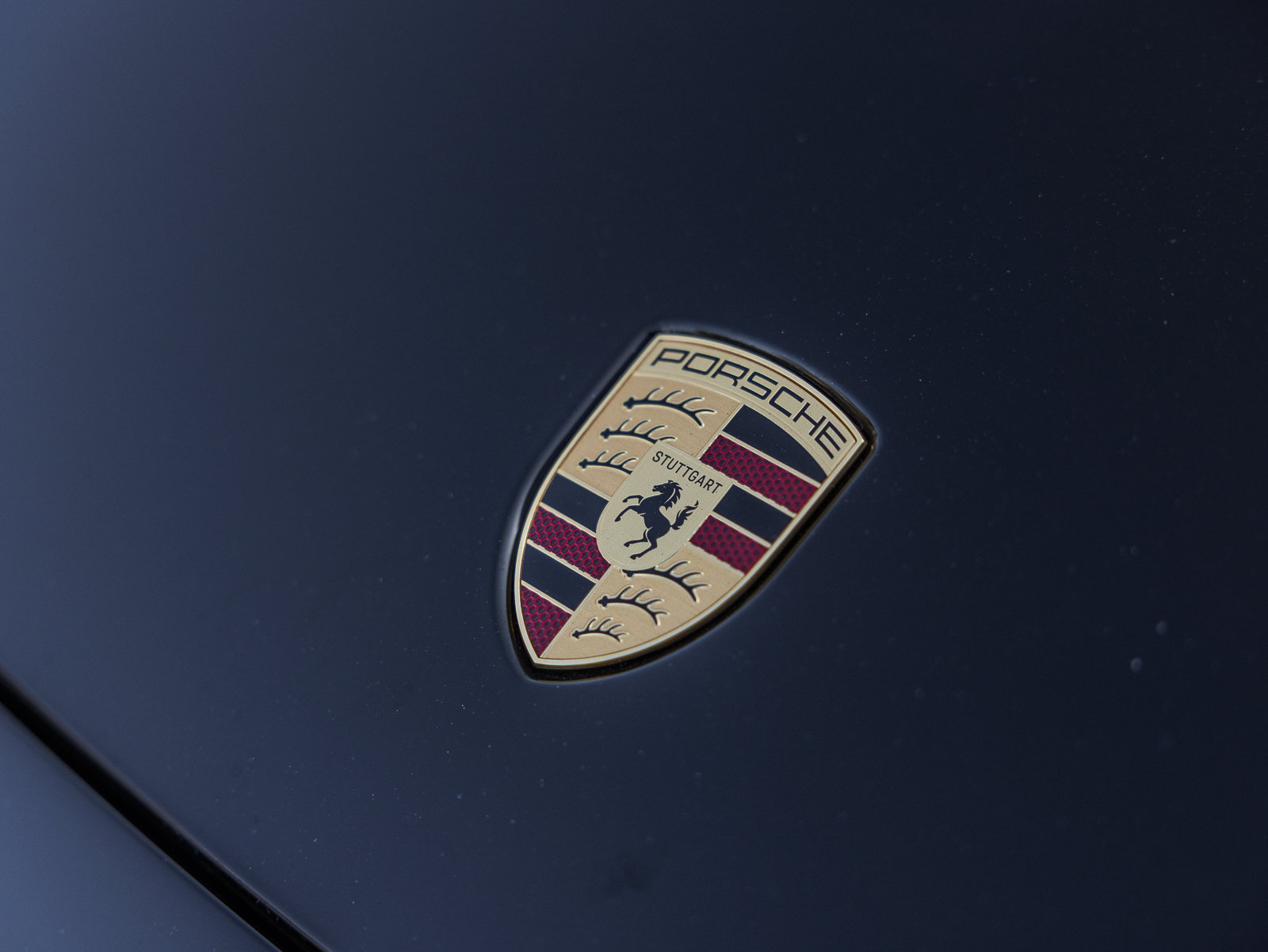 Certified 2025 Porsche Macan 4S Electric AWD/4WD image 22