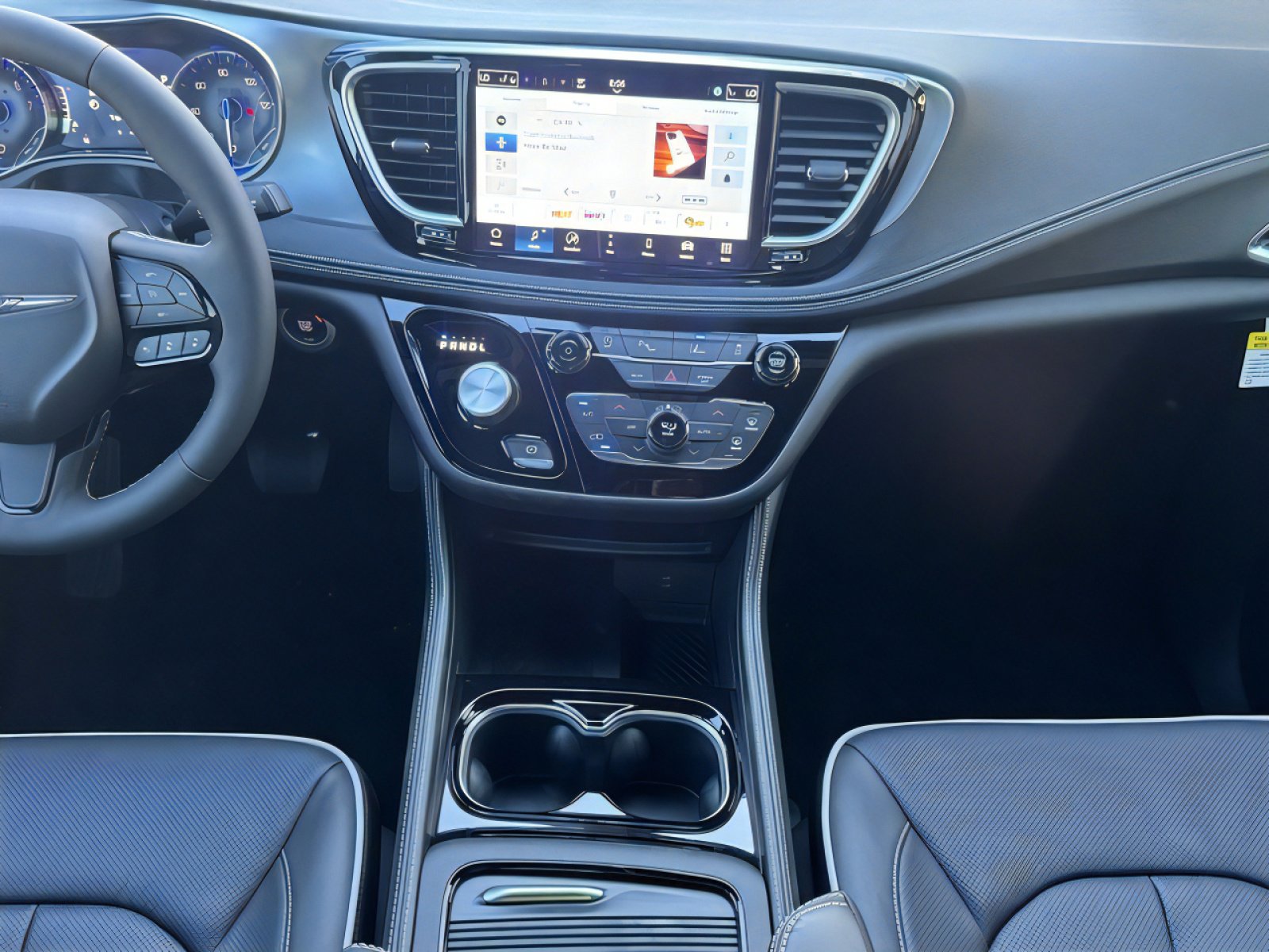 New 2026 Chrysler Pacifica Limited w/ S Appearance Package image 15