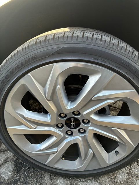 Used 2025 Lincoln Navigator L Reserve image 7