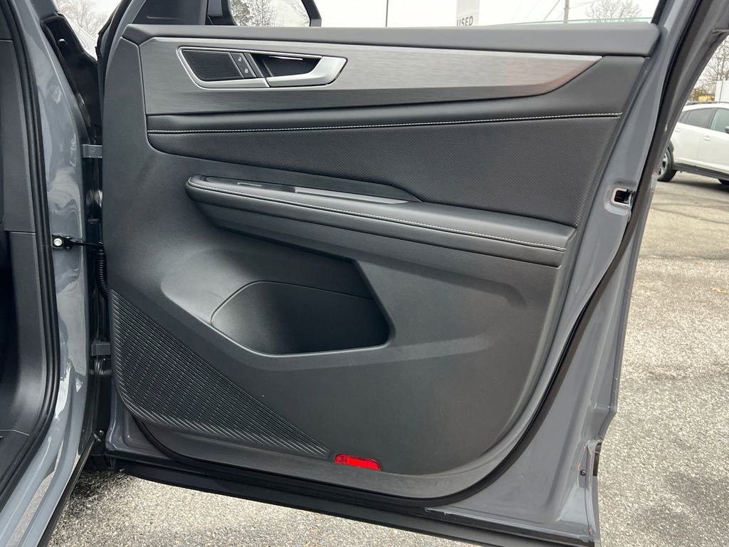 New 2026 Volkswagen Atlas Cross Sport SE image 9