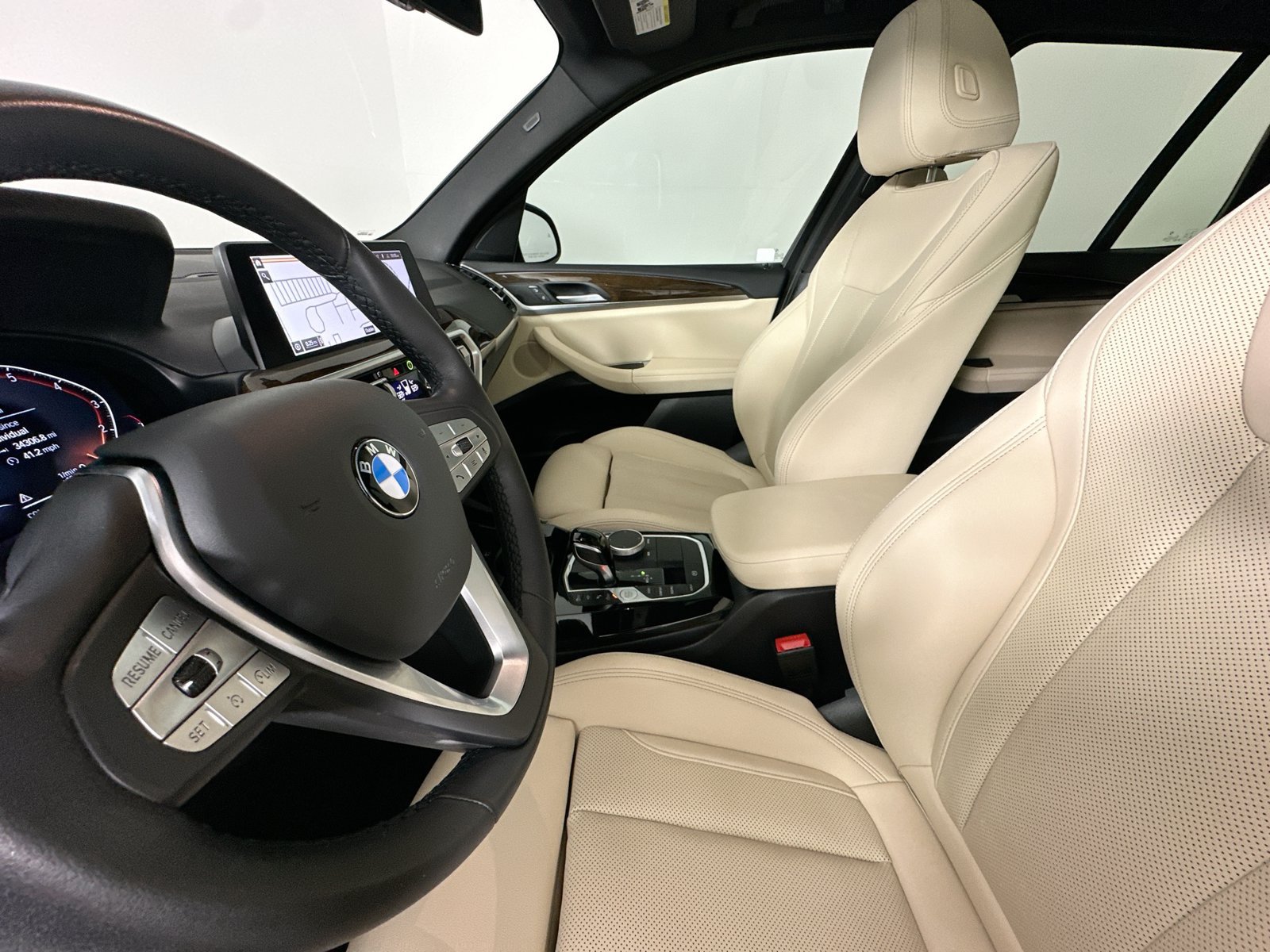 Used 2024 BMW X3 sDrive30i w/ Convenience Package RWD image 34