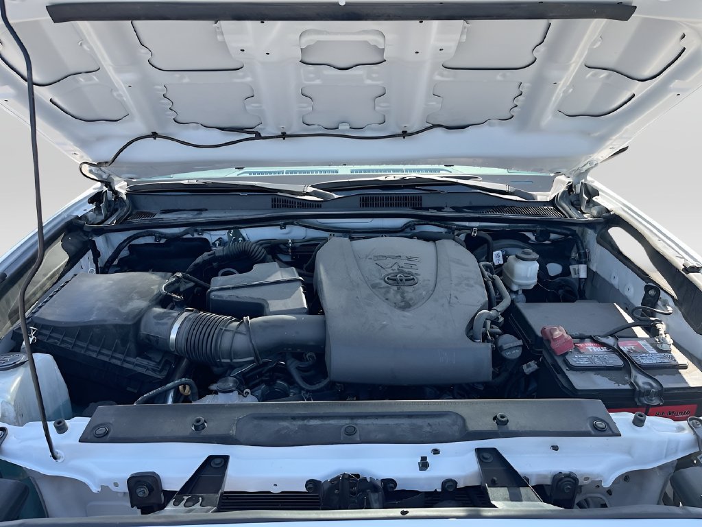 Used 2023 Toyota Tacoma SR5 RWD image 27