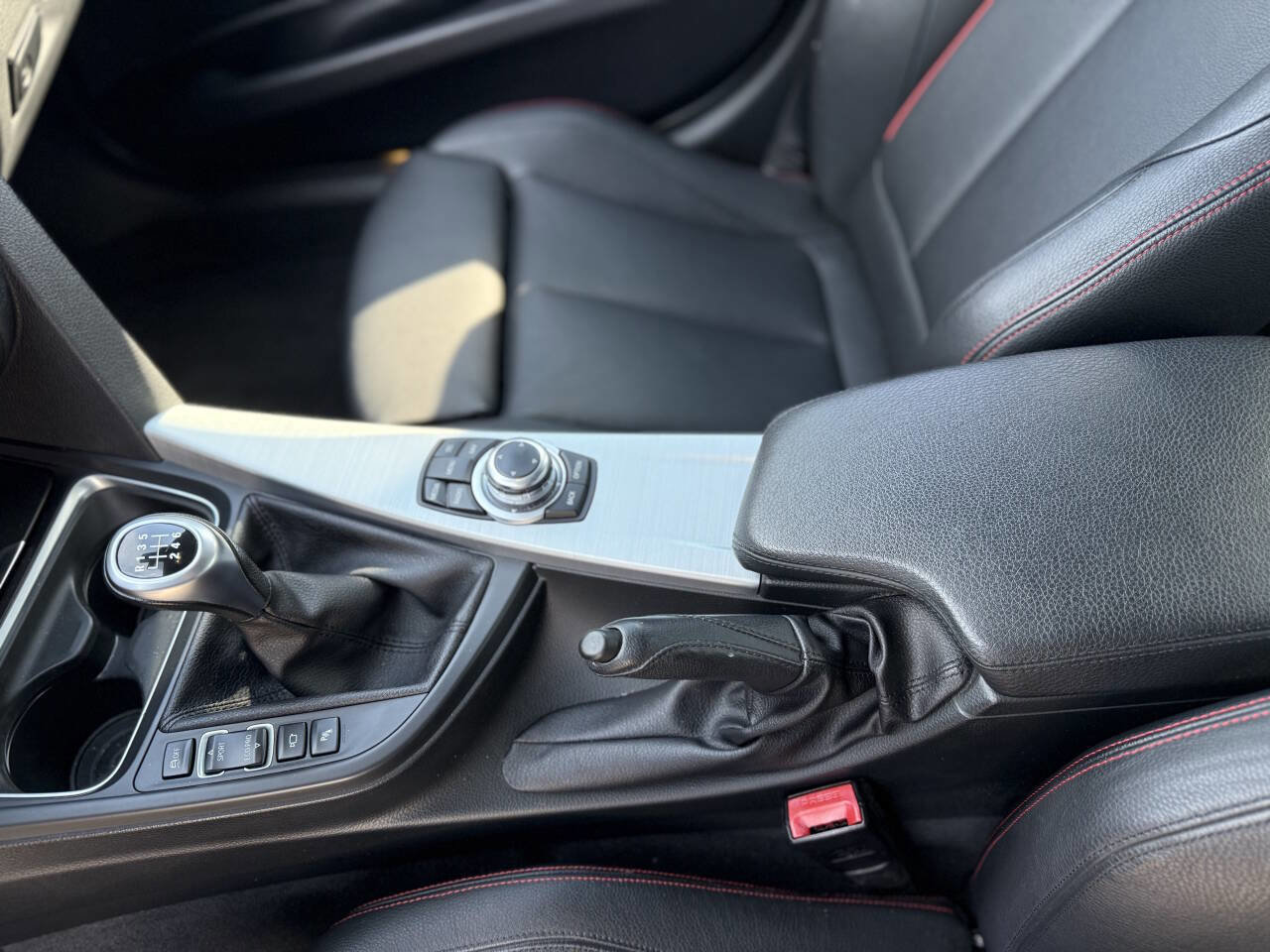 Used 2012 BMW 335i Sedan RWD image 16