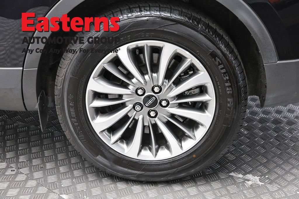 Used 2022 Lincoln Nautilus AWD w/ Premium Package image 8