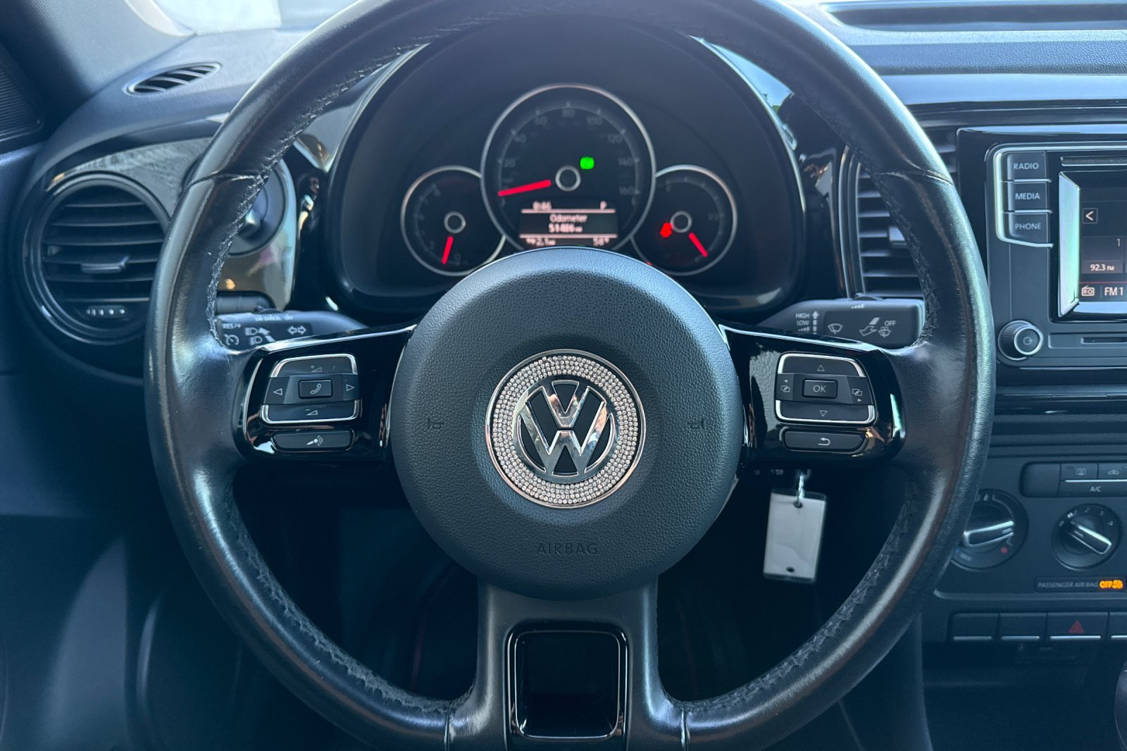 Used 2019 Volkswagen Beetle 2.0T S FWD image 21
