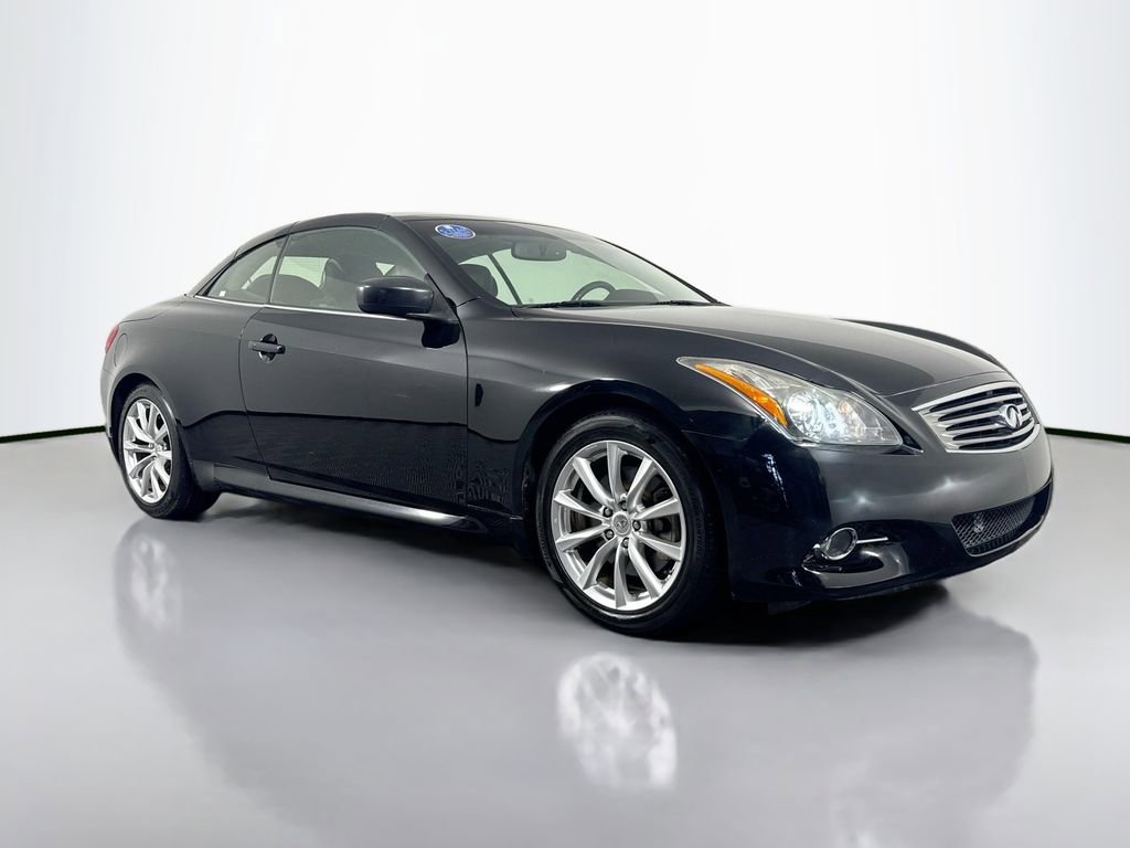 Used 2014 INFINITI Q60 Convertible w/ Premium Package image 3