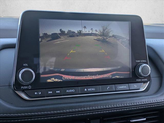 Used 2022 Nissan Rogue SV image 13