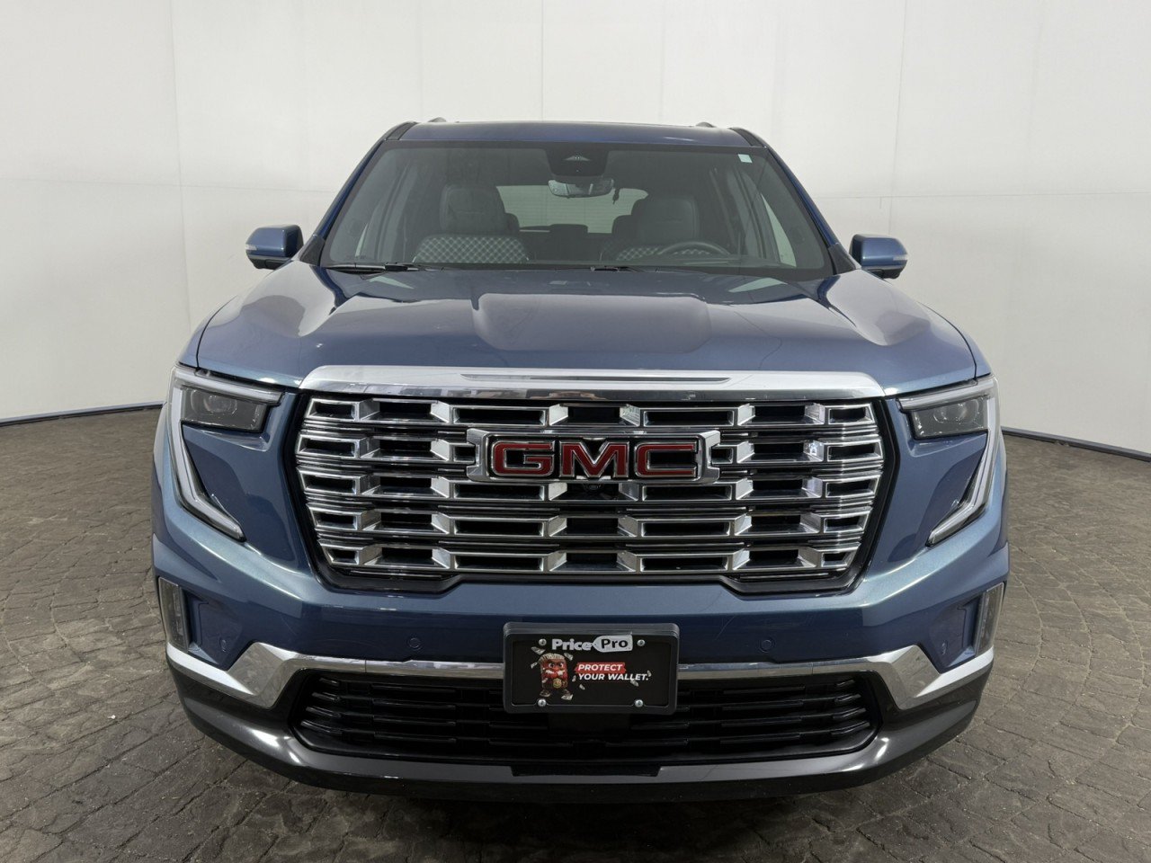 Used 2026 GMC Acadia Denali w/ Super Cruise Package AWD/4WD image 2