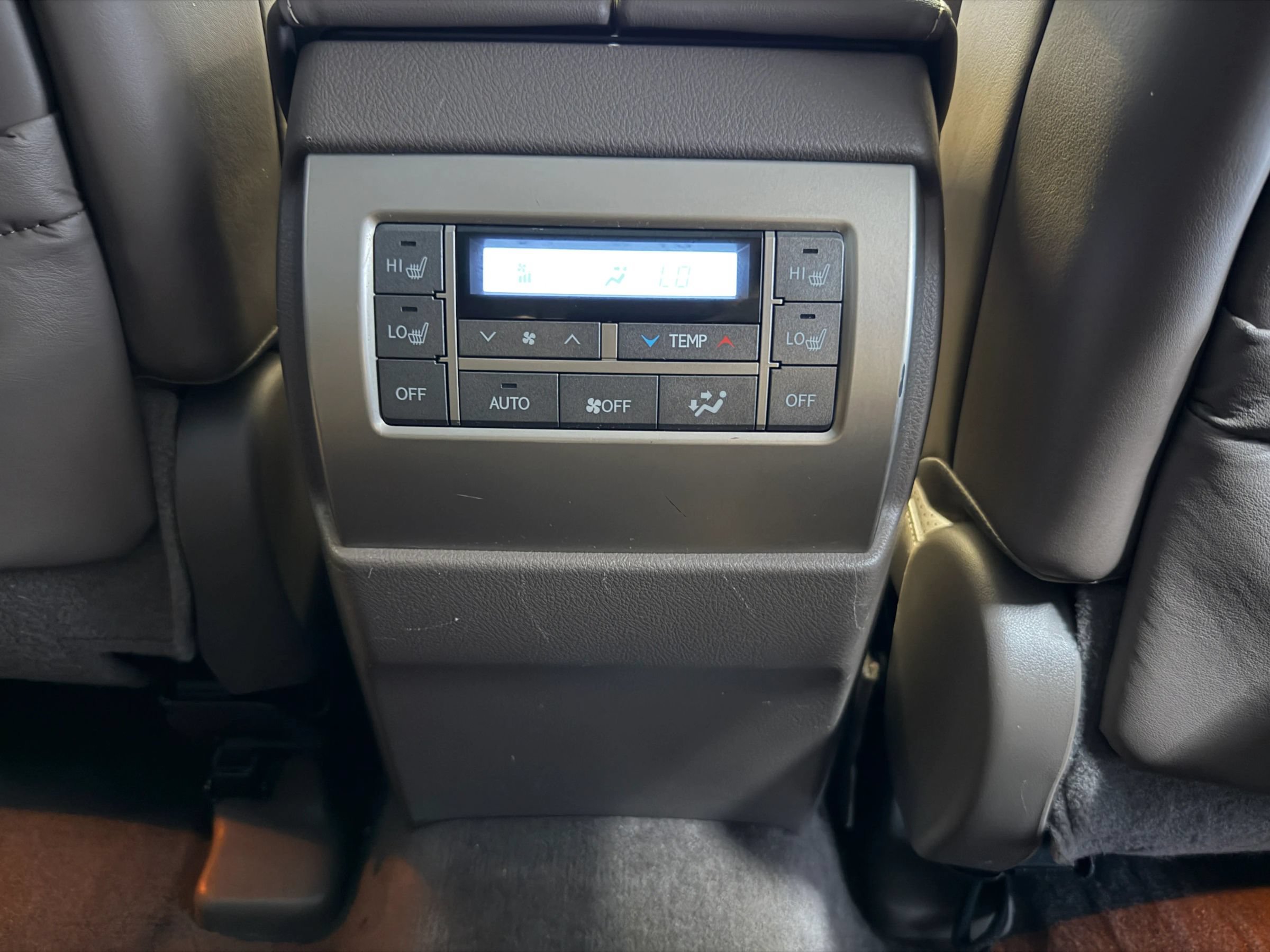 Used 2013 Lexus GX 460 w/ Comfort Plus Pkg AWD/4WD image 40
