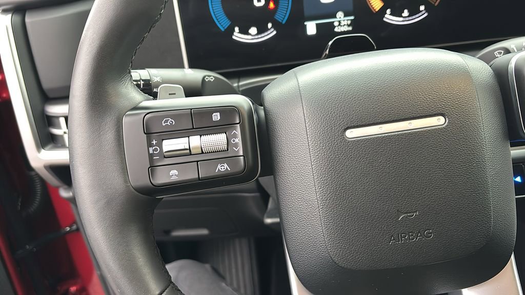 Used 2025 Hyundai Santa Fe SEL image 17