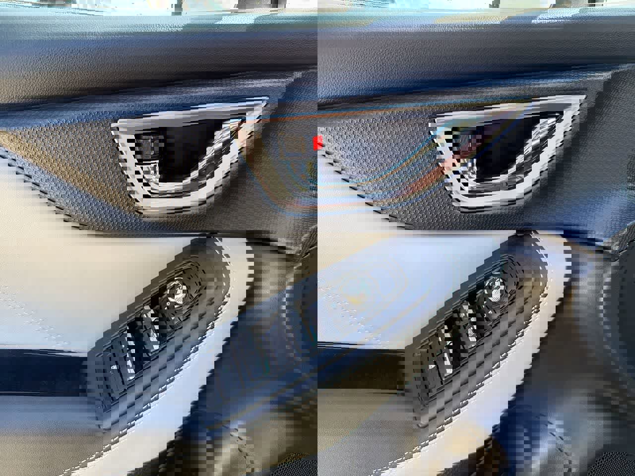 Used 2023 Subaru Forester Limited image 14