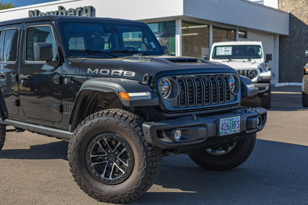 Used 2026 Jeep Wrangler Unlimited Rubicon 392 w/ Quick Order Package 27X Moab AWD/4WD image 3
