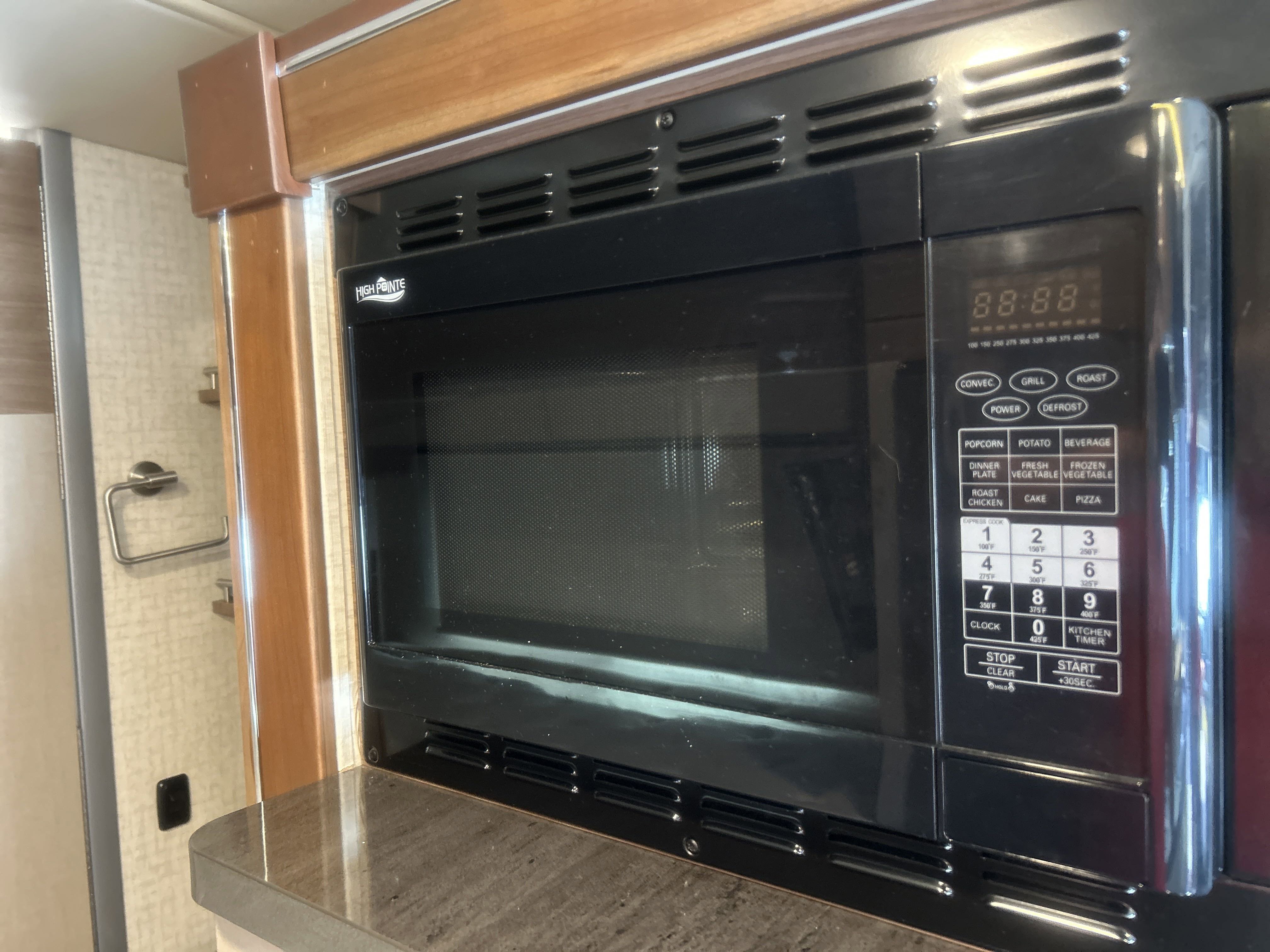 Used 2015 Mercedes-Benz Sprinter 3500 image 43