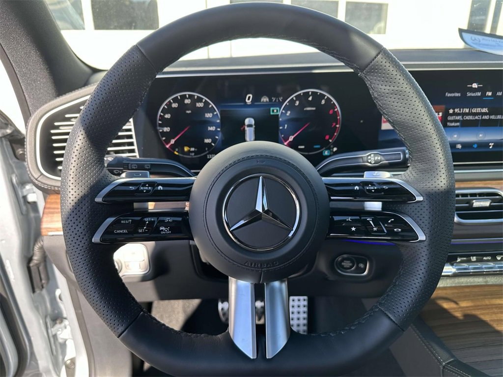 New 2025 Mercedes-Benz GLS 450 4MATIC image 15