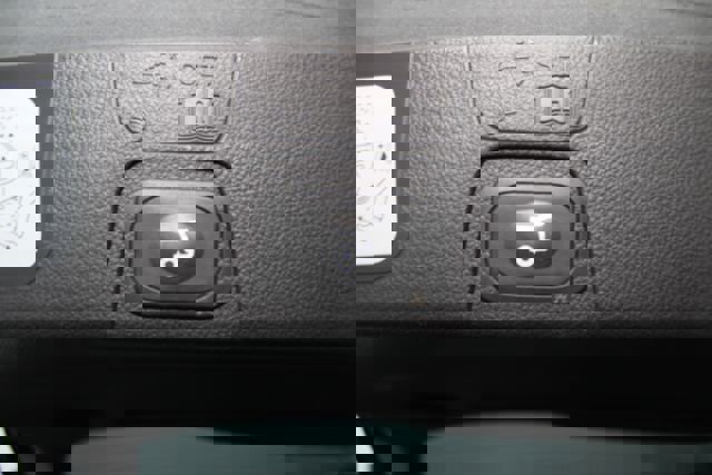 Used 2014 Ford C-MAX Energi SEL w/ Equipment Group 303A FWD image 28