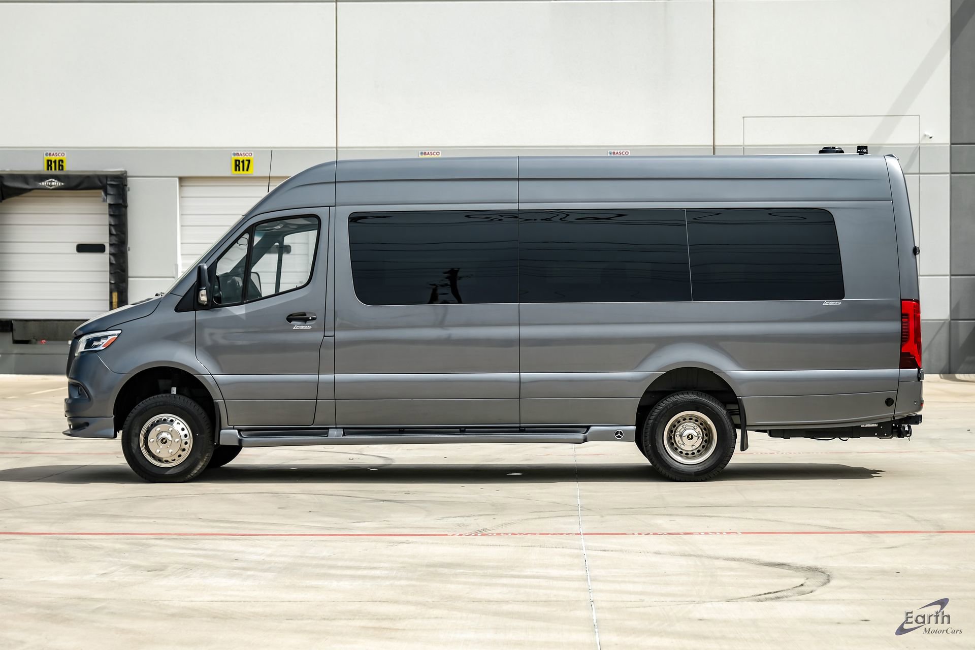 Used 2023 Mercedes-Benz Sprinter 3500 image 7