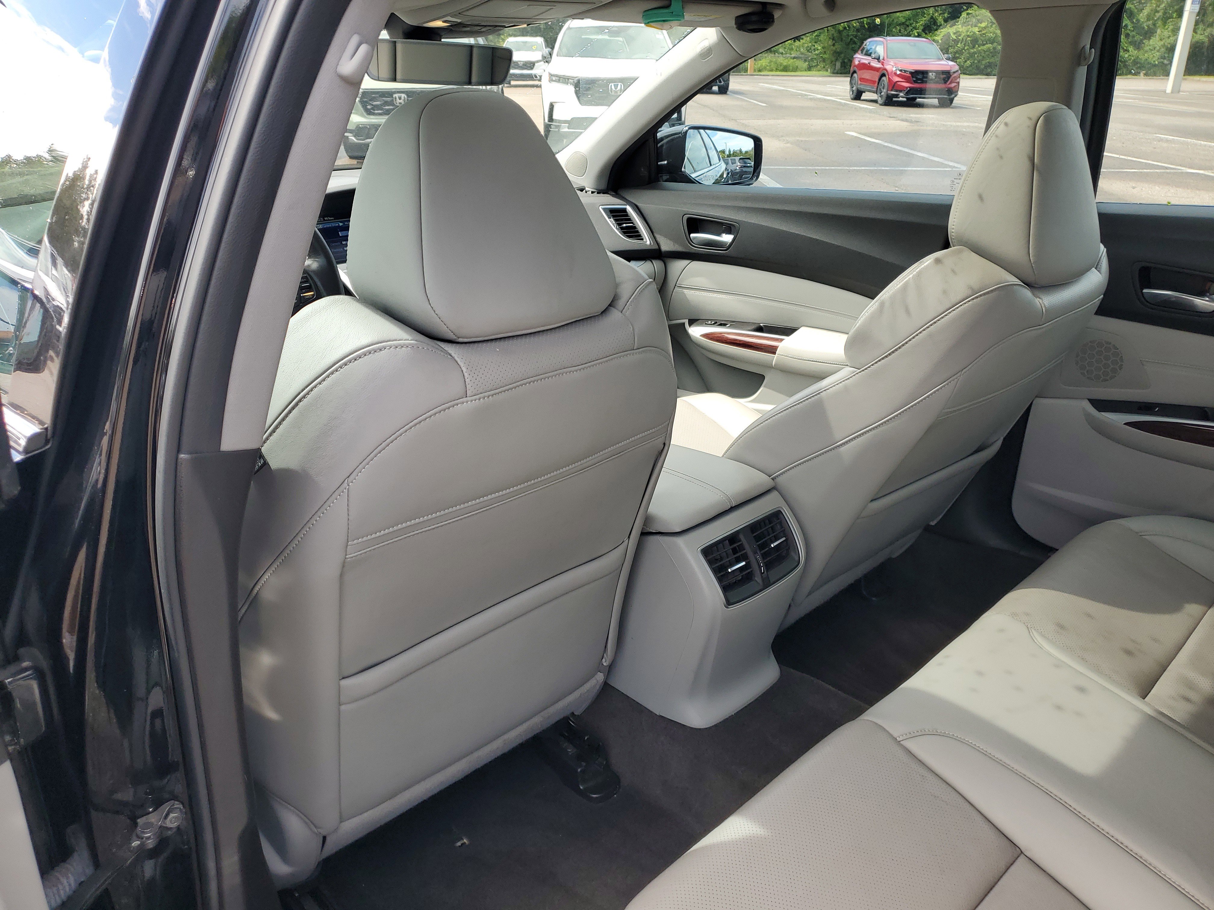 Used 2015 Acura TLX V6 w/ Technology Package image 21