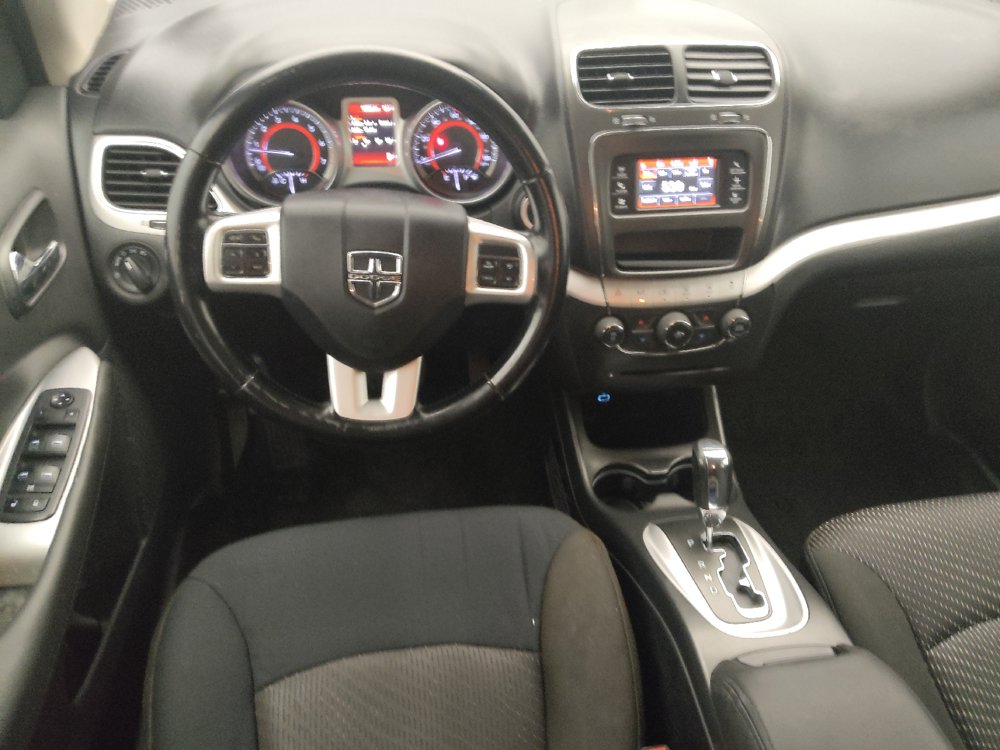 Used 2020 Dodge Journey SE w/ SE Popular Equipment Group FWD image 22
