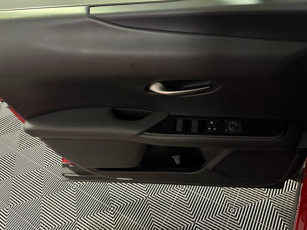 Used 2019 Lexus UX 200 F Sport FWD image 25