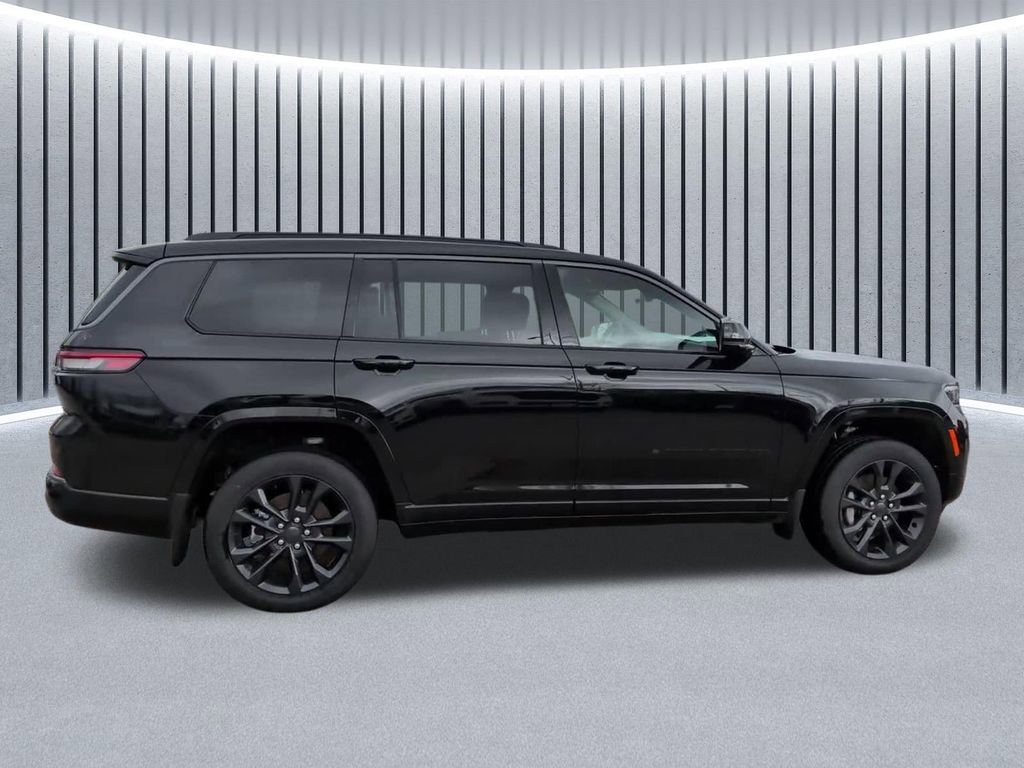 New 2026 Jeep Grand Cherokee L Limited AWD/4WD image 4