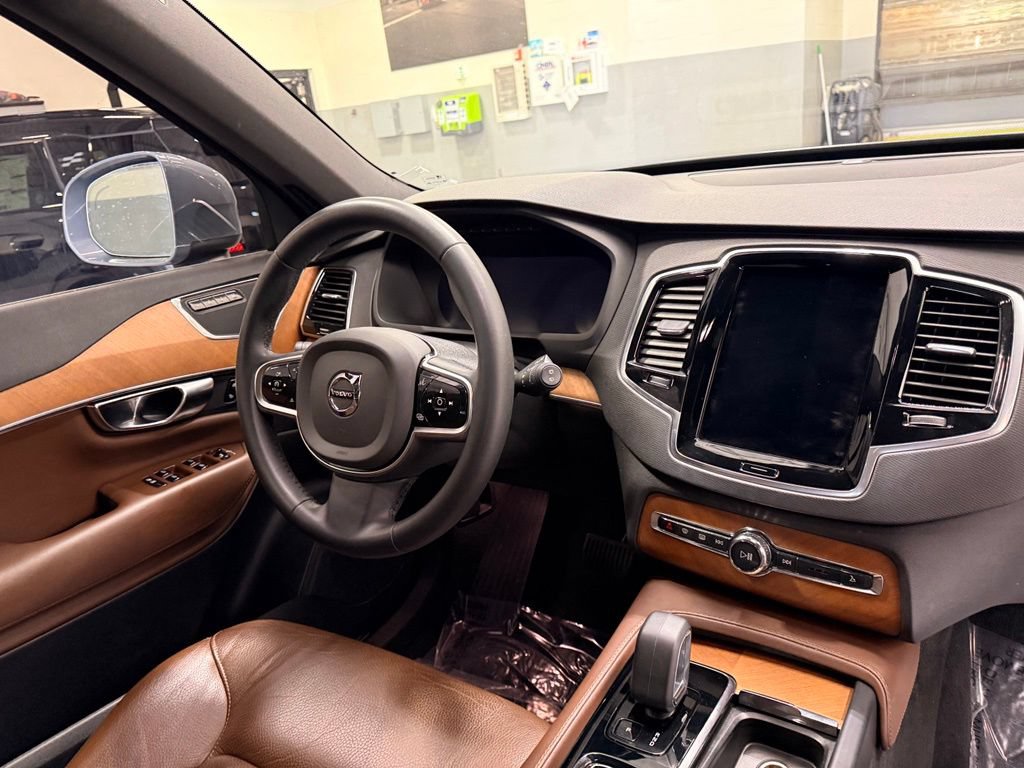 Used 2023 Volvo XC90 B6 Plus w/ Protection Package Premier AWD/4WD image 30