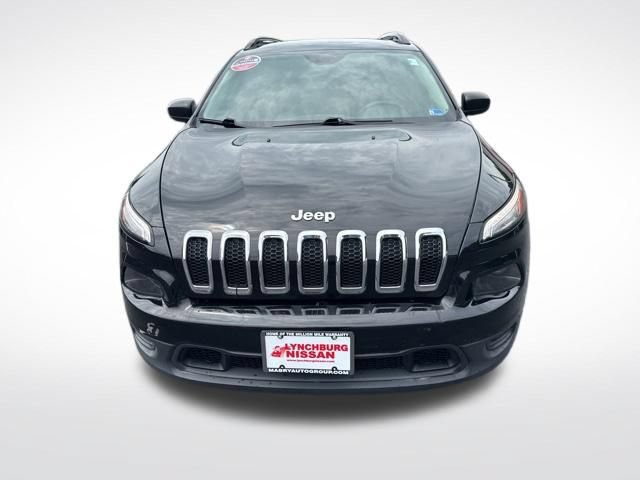 Used 2017 Jeep Cherokee Sport FWD image 2
